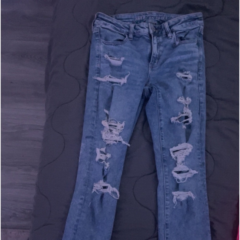 American Eagle women’s jeans